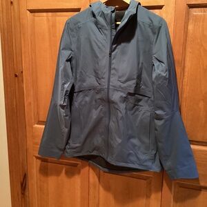 Lululemon Men’s Full Zip Shell Waterproof Teal ? Size Small or Medium